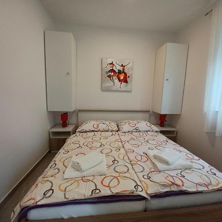 Apartments Leon 1 Novigrad Istria エクステリア 写真