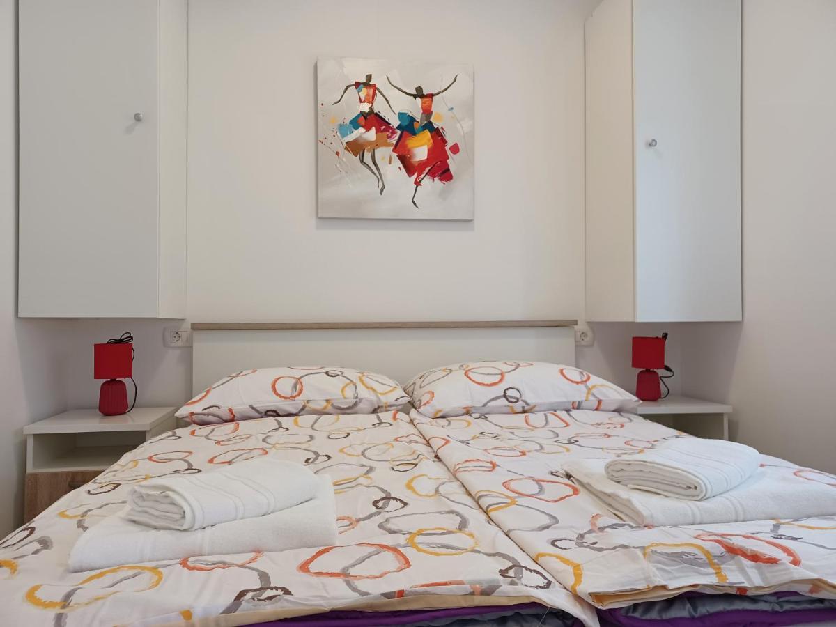 Apartments Leon 1 Novigrad Istria エクステリア 写真